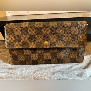 Authentic Louis Vuitton Damier Ebene Sarah Wallet - Very Good Condition